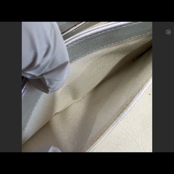 CHANEL Iridescent Pearl Wallet - Picture 15 of 16